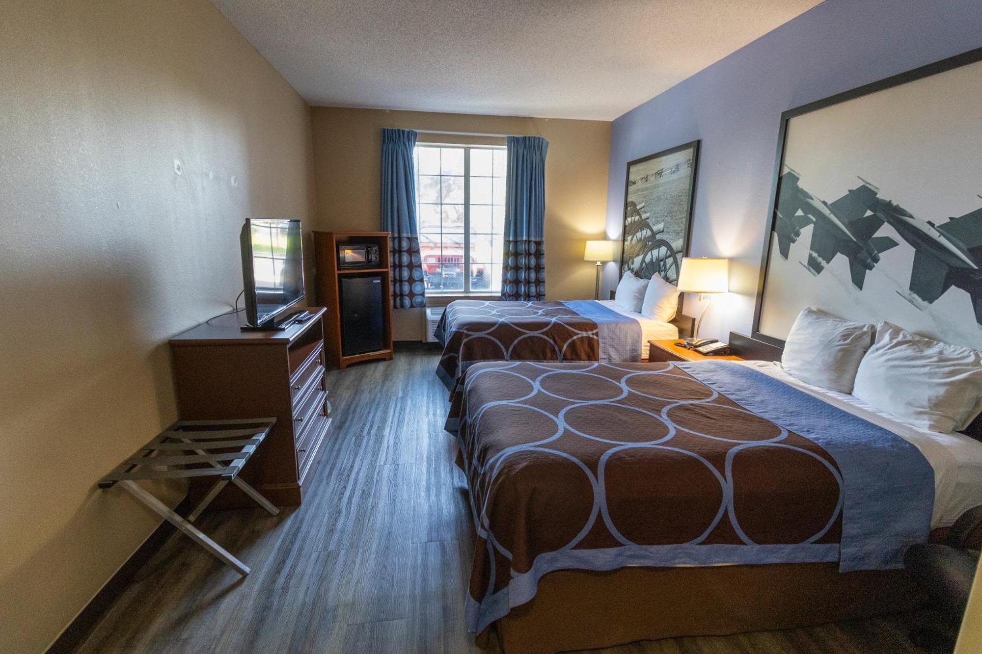Super 8 By Wyndham Smithfield-Selma Otel Dış mekan fotoğraf