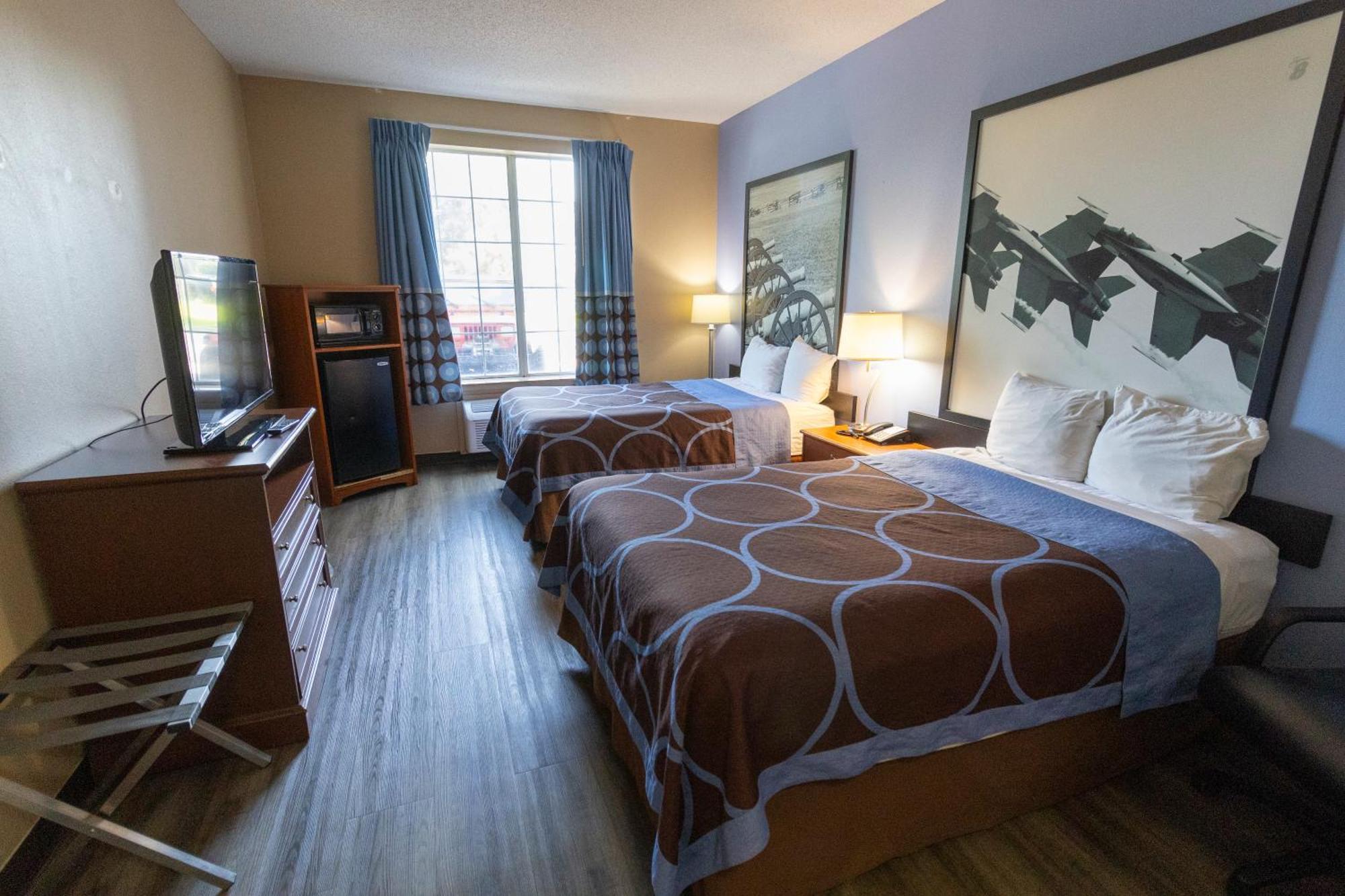 Super 8 By Wyndham Smithfield-Selma Otel Dış mekan fotoğraf