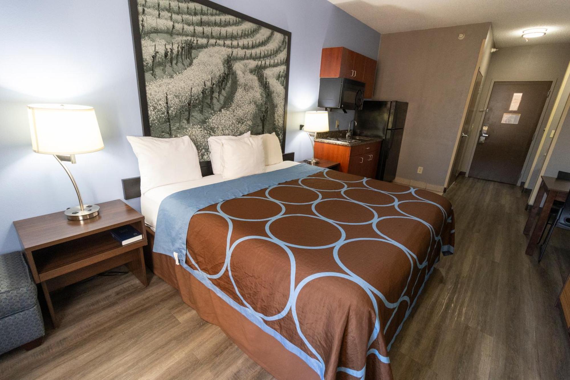 Super 8 By Wyndham Smithfield-Selma Otel Dış mekan fotoğraf