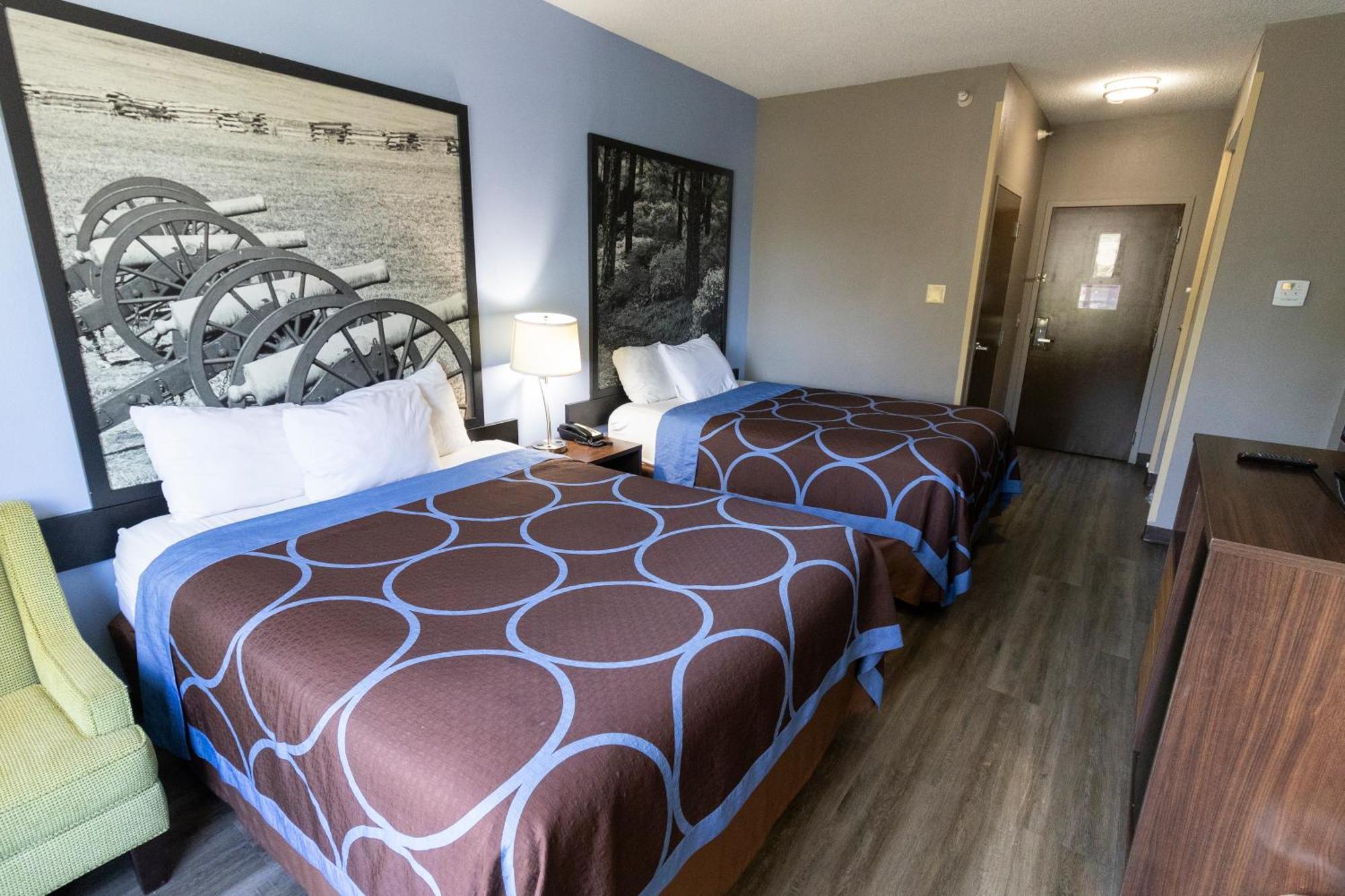 Super 8 By Wyndham Smithfield-Selma Otel Dış mekan fotoğraf
